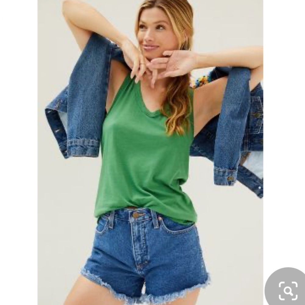 T. La Scoop Neck Layering Tank in Green Anthropologie